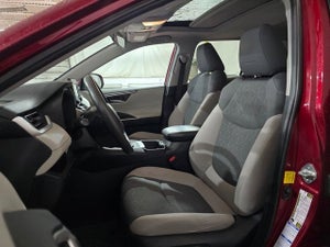 2019 Toyota RAV4 XLE AWD *Sunroof*Heated Seats*Power Liftgate